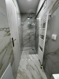 Elegant Escapes 8 - 3