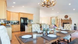 Blitzen by AvantStay Pet-Friendly Tahoe Retreat Near Heavenly Ski Resort - 2