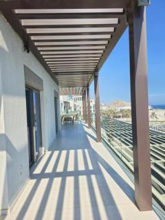 4 Bedroom Suite Building-Wide Balcony Fujairah - 3