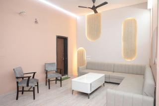 Aura Villa Family Stay - 5