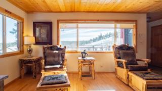 Gorgeous Ski In Ski Out Home w Game Room Hot Tub Clover by AvantStay - 4