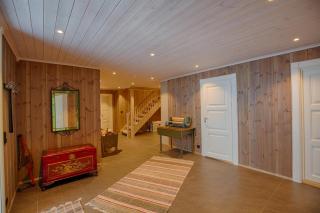 Luxury And Comfort With Stunning Views - 9