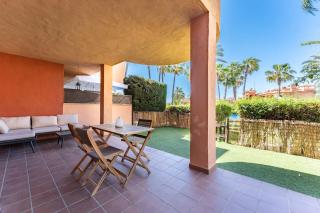 Apartmento en Marbella con acceso directo a la piscina! - 8