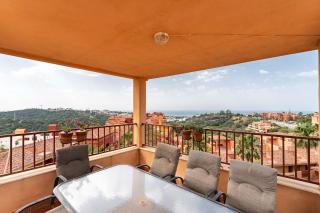 Sea View Penthouse in La Reserva de Marbella - 4