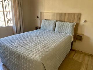 2 bedroomed apartment with en-suite and kitchenette - 2065 - 9