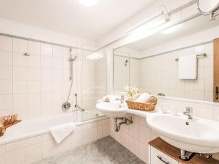 Apartment Ferienwohnungen Hochfeld-3 by Interhome - Apfeldorf - 2