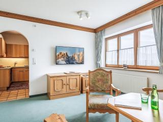 Apartment Ferienwohnungen Hochfeld-5 by Interhome - Apfeldorf - 4