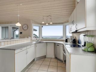 Holiday Home Finn - 100m from the sea by Interhome - 2