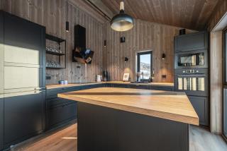 New luxury cabin in Geilo with hot tub, mountain views & ski access - 3