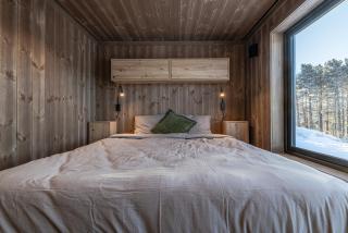 New luxury cabin in Geilo with hot tub, mountain views & ski access - 1