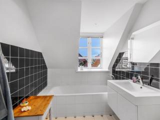 Holiday Home Goodje - 300m from the sea by Interhome - 5