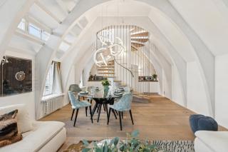 AAA Old Town Diamond Private Rooftop Terrace - 6