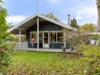 Holiday Home Mika - 300m from the sea by Interhome - 3