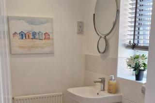 House - Sleeps 8 - Parking - Garden - Peterborough - 5