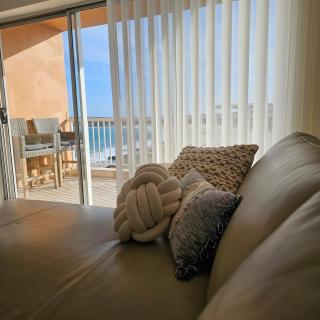 Relax overlooking the beach at Maroubra - 4