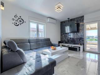 Holiday Home Damir by Interhome - 0