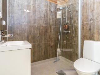 Holiday Home Visit pyhä cabins h by Interhome - 4