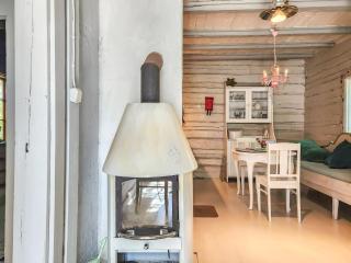 Holiday Home Den lilla röda stugan by Interhome - 2