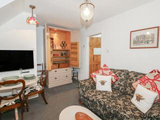 Bumble Bee at 2 Clematis Cottage - 6