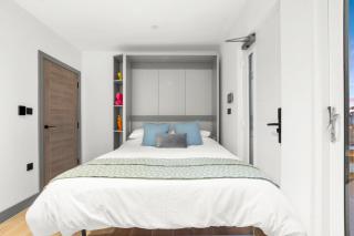 Finchley Penthouse Sleeps 8 Free Parking LDN - 5