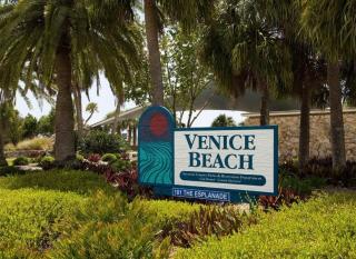Venice FL Paradise Lake Apartment - 0