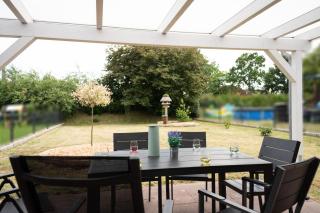 Haus Figaro mit Hund - 5