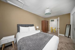 Marble Arch Modern Apartments - 5