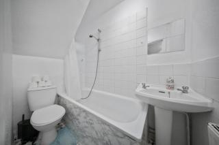 Marble Arch Modern Apartments - 4