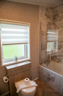 Malton Pines Lodge with Hot Tub - 6