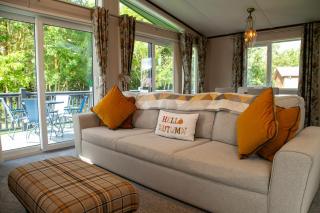 Malton Pines Lodge with Hot Tub - 4