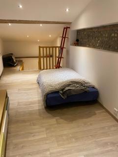 Dépendance privée, salle de bain et chambre privative - 4