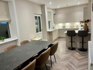 4 ABBOTSFORD , KELSO Town Centre - 8