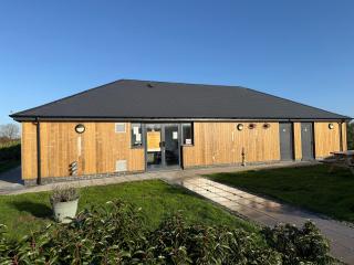 Skegness Fields 107 - Hot tub caravan, pet friendly, wifi - Meadow Lakes Caravan and Lodge Hire - 1