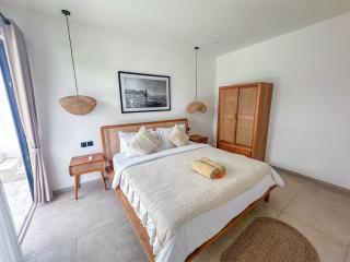 Cozy Hidden 2BR Villa Tintin with Pool & Rooftop - 9