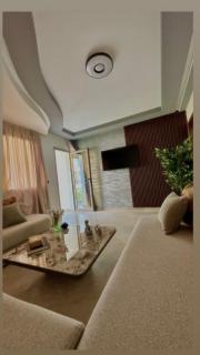 Appartement Chic Haven 2BR in Haut Founty - 5