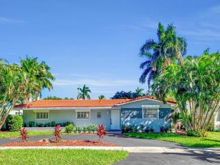 Endless Summer - Heated Pool - 6 minutes to the Beach - 3