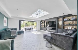 Kiwi Pines forest retreat! - 5