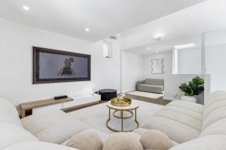 Group & Family 3BR with Game Room, Terrace & Parking - 1