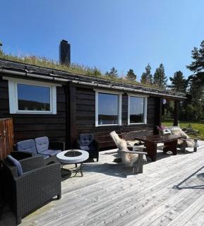 Mountain Cabin By Hundsåvatnet With Large Veranda - 1