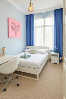 Flora's Palace - The Hague Scheveningen - 9