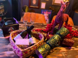 The Velvet Hideaway - 8