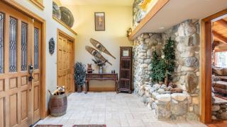 Luxury Incline Village Cabin w Lake Views Game Room Firepit Beach Access - 4