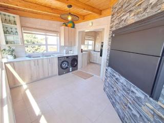 Snug & Tuck Self-Catering Apartment - 5