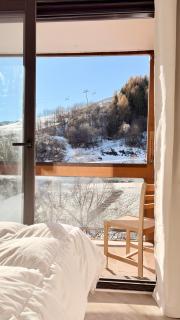 T3 Vanguard in front of ski school - 3