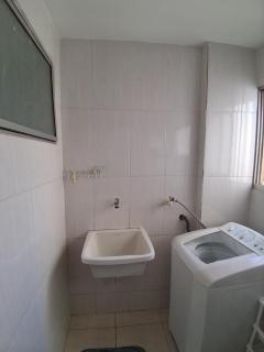 Apartamento amplo e bem localizado - 6