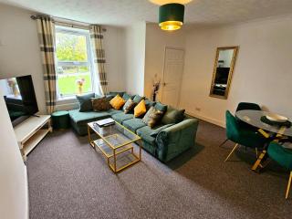 Relax in our cozy home away from home - 9