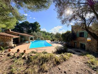 Mas Sarava - Retraite détente - Pilates et Massage - 0