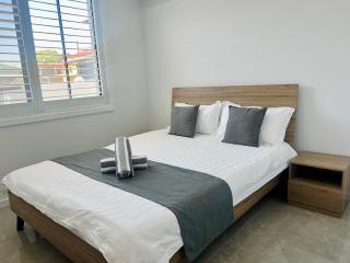 Modern Unit in MacGregor - 1