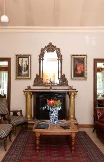 Hobbit Boutique Hotel - 4