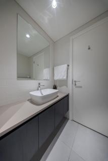 1BR Aljada Poolview Apartment - 2WC - Balcony - Riff - 8